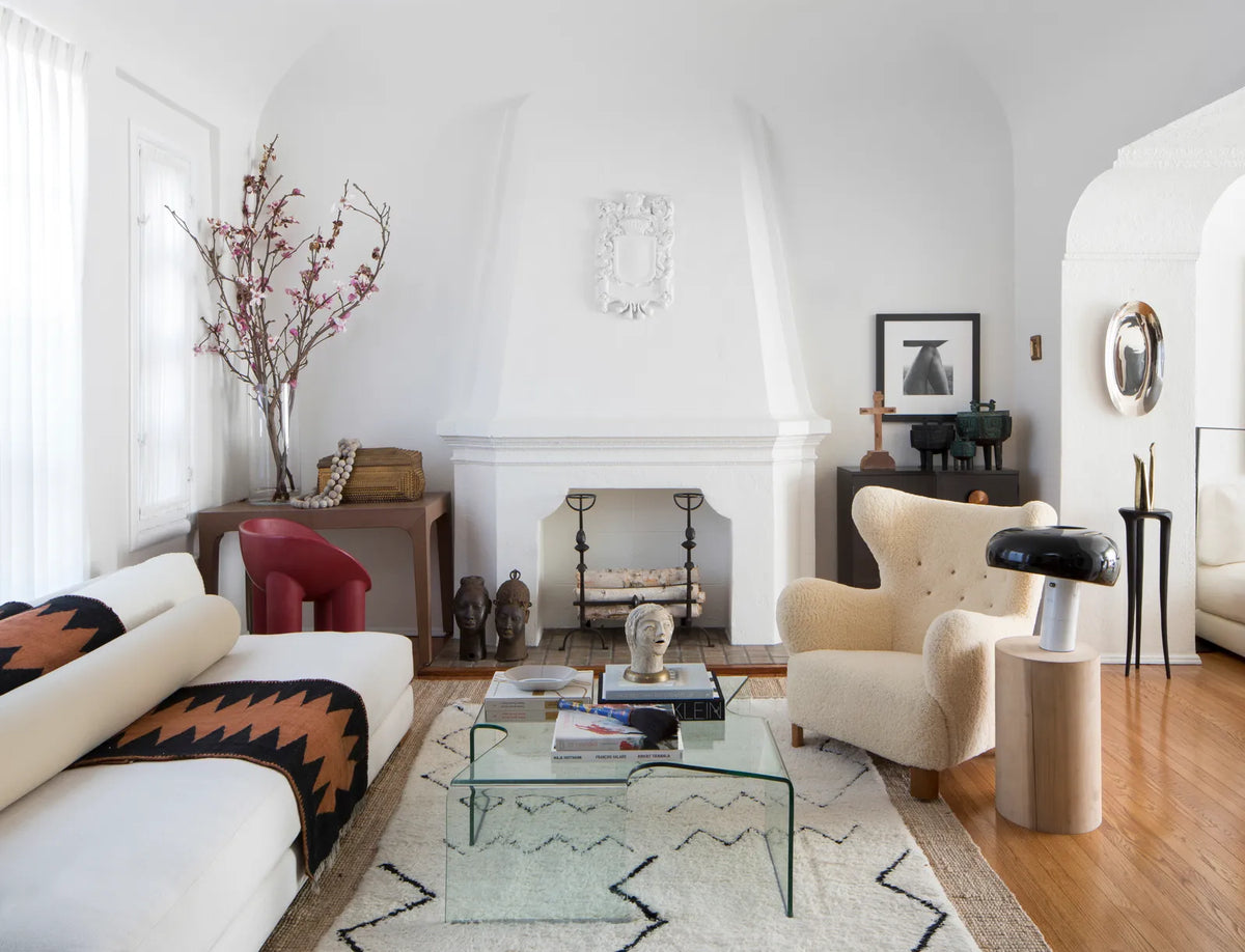 ARCHITECTURAL DIGEST - FLORES STREET