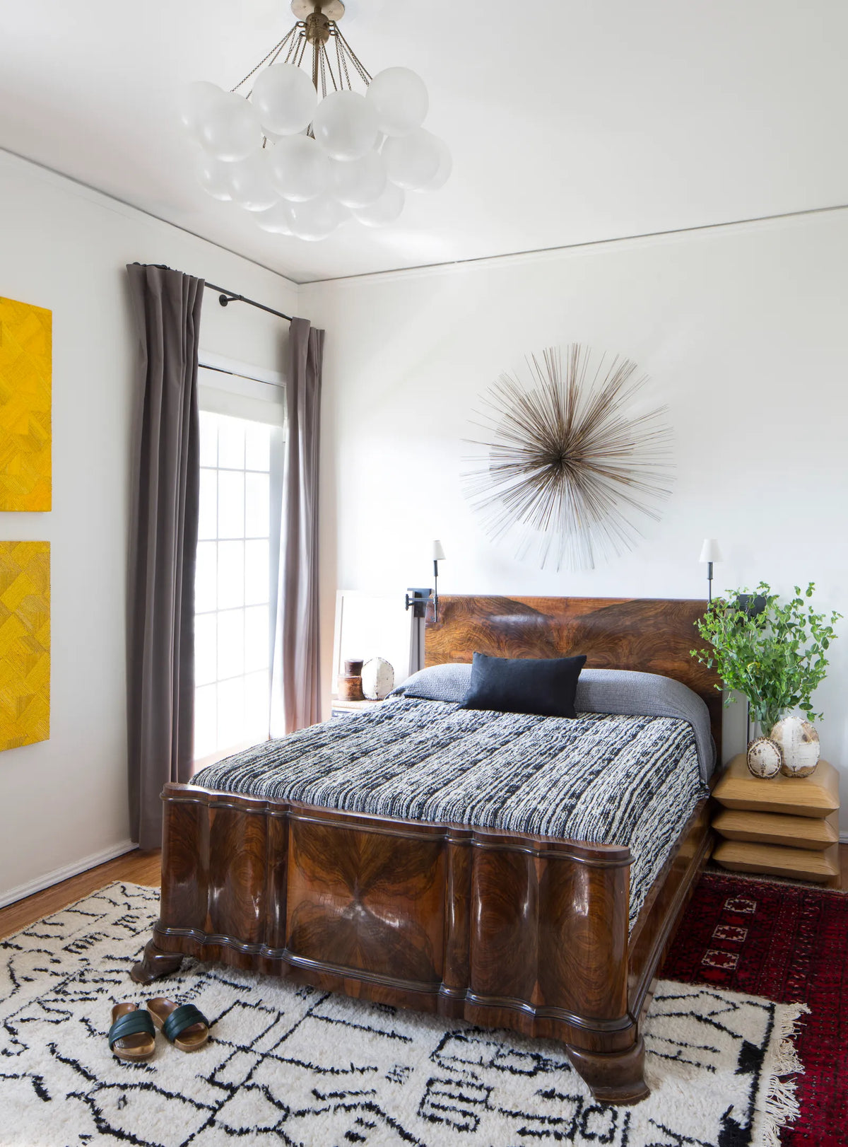 ARCHITECTURAL DIGEST - FLORES STREET