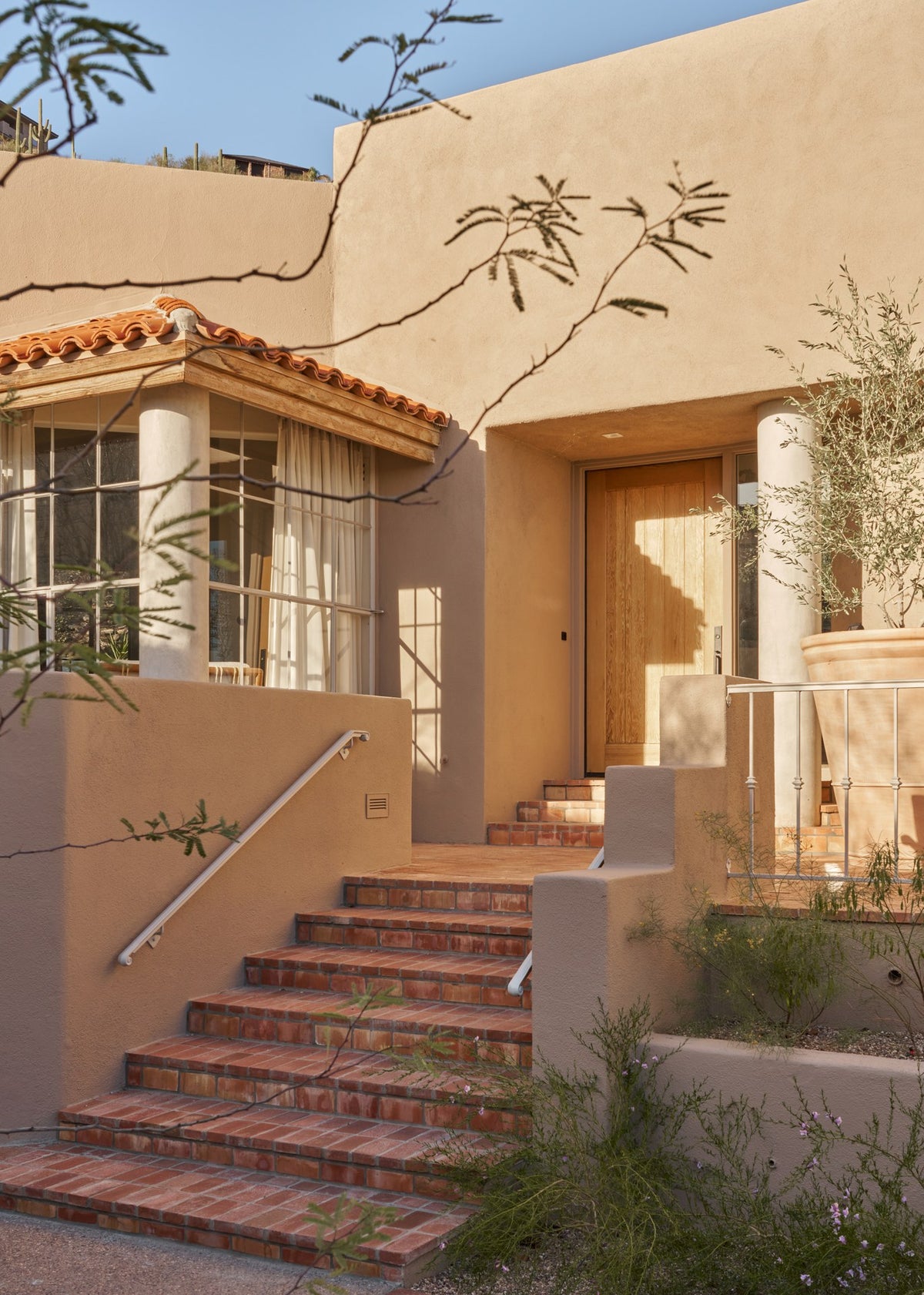 VENTANA CANYON DRIVE