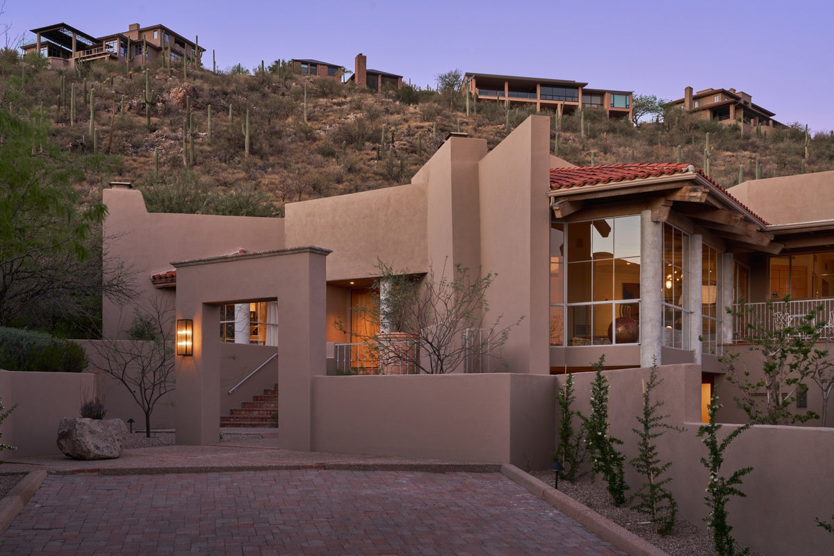 VENTANA CANYON DRIVE