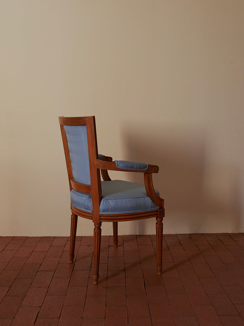 SILK MOIRE SIDECHAIR