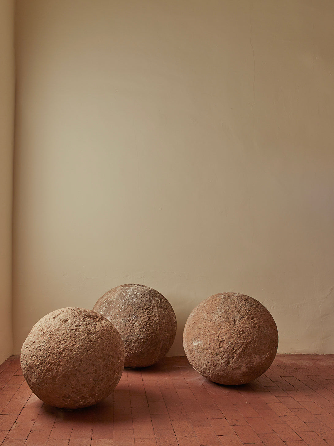 CANTERA STONE SPHERES