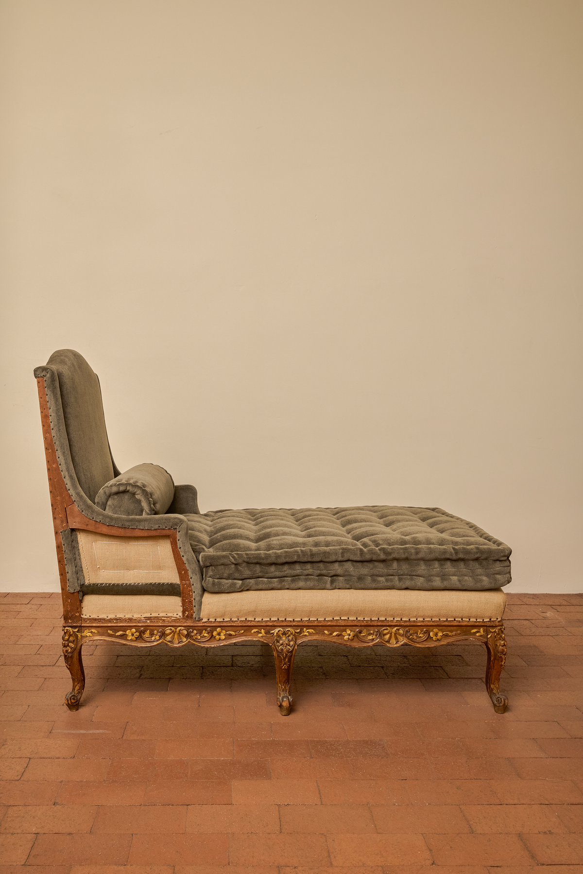 LOUIS XV REVIVAL CHAISE LONGUE