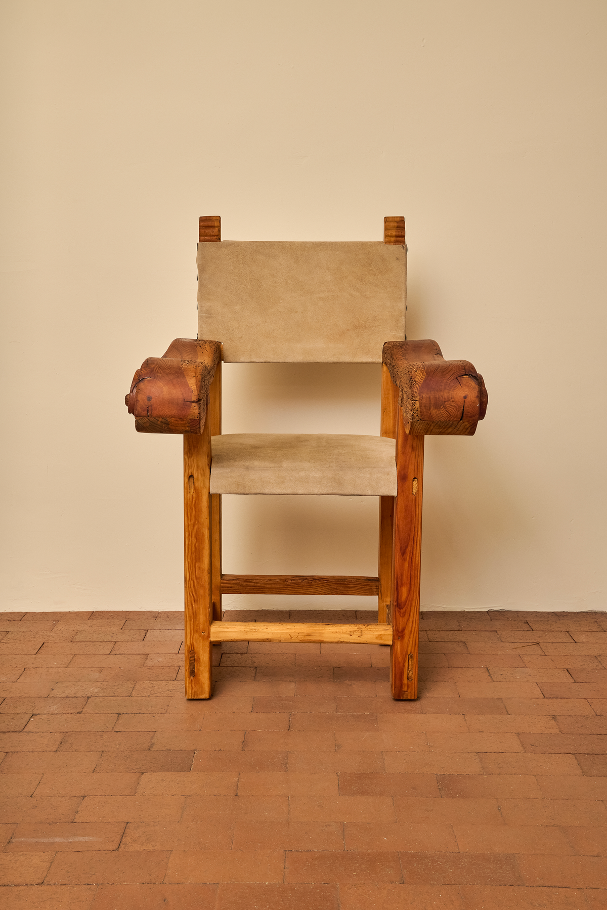 THRONE CHAIRS