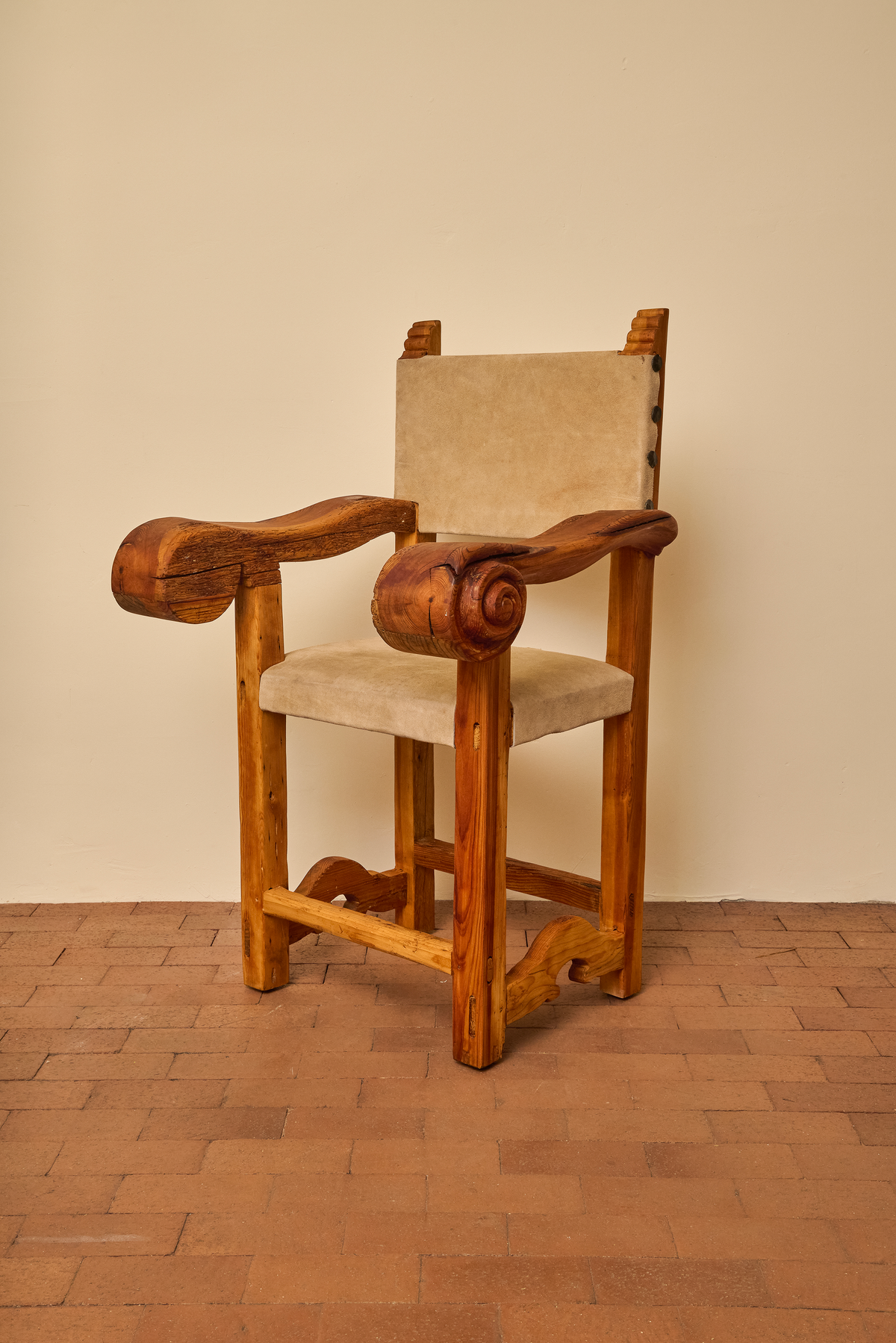 THRONE CHAIRS