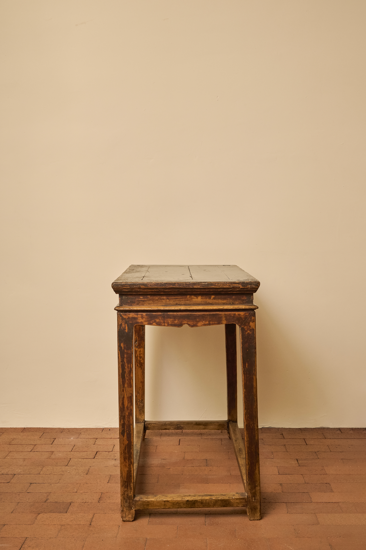 ANTIQUE ALTER TABLE