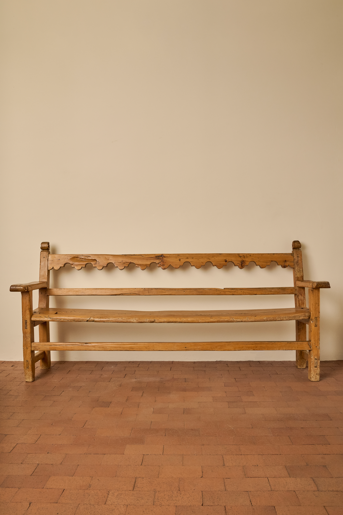 SABINO WOOD BENCH