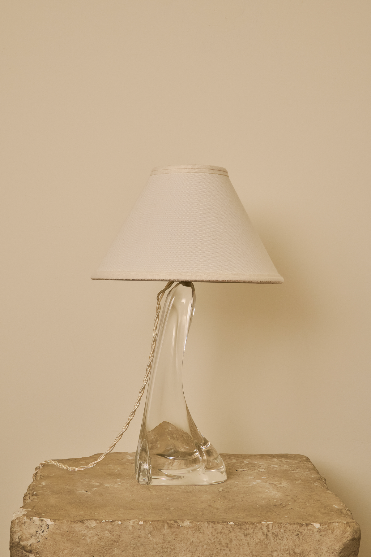 DAUM CRYSTAL TABLE LAMP